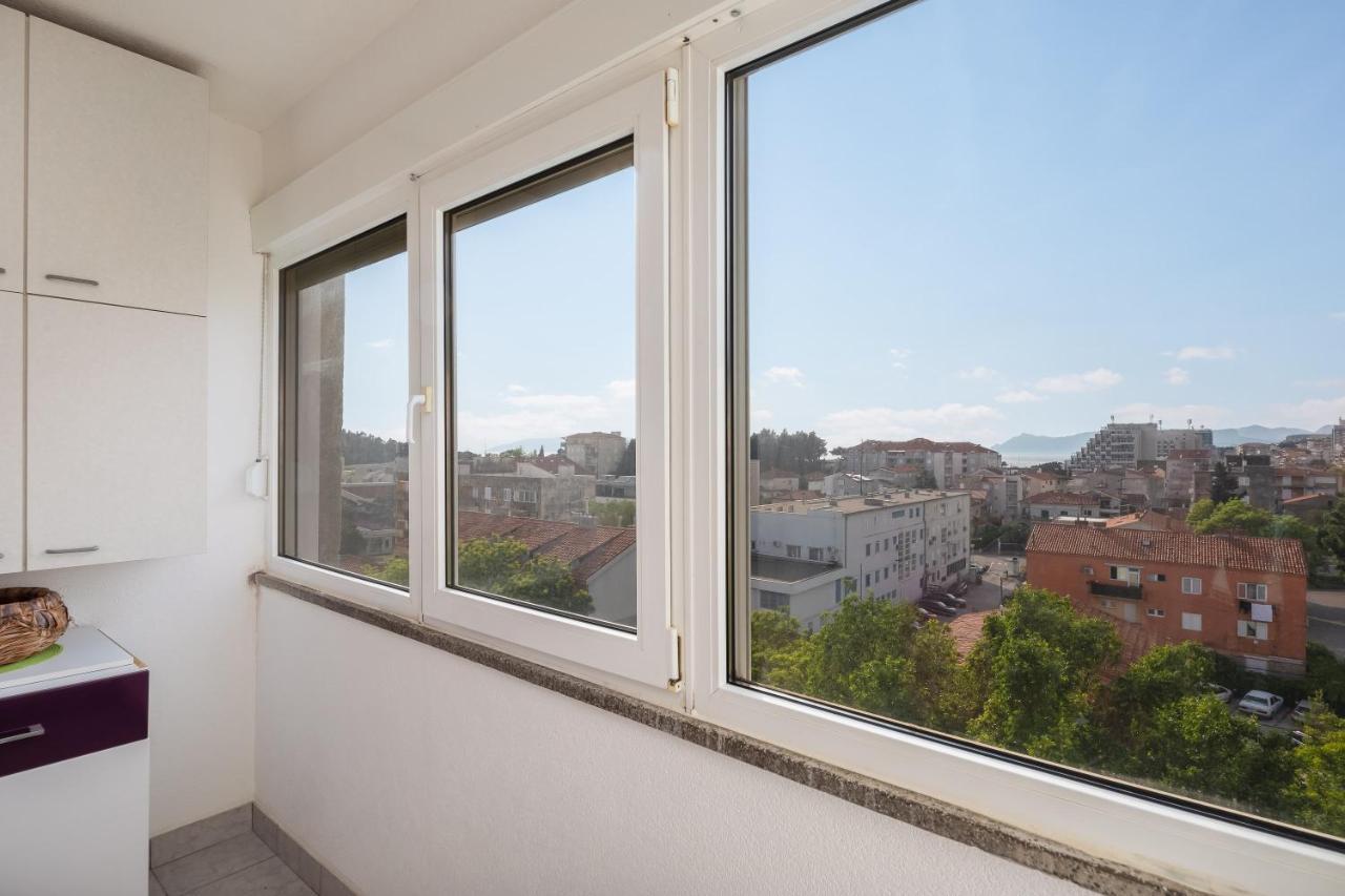 Edita - Apartment In Town Centre Makarska Extérieur photo
